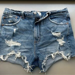 Abercrombie high rise mom Jean shorts size 10